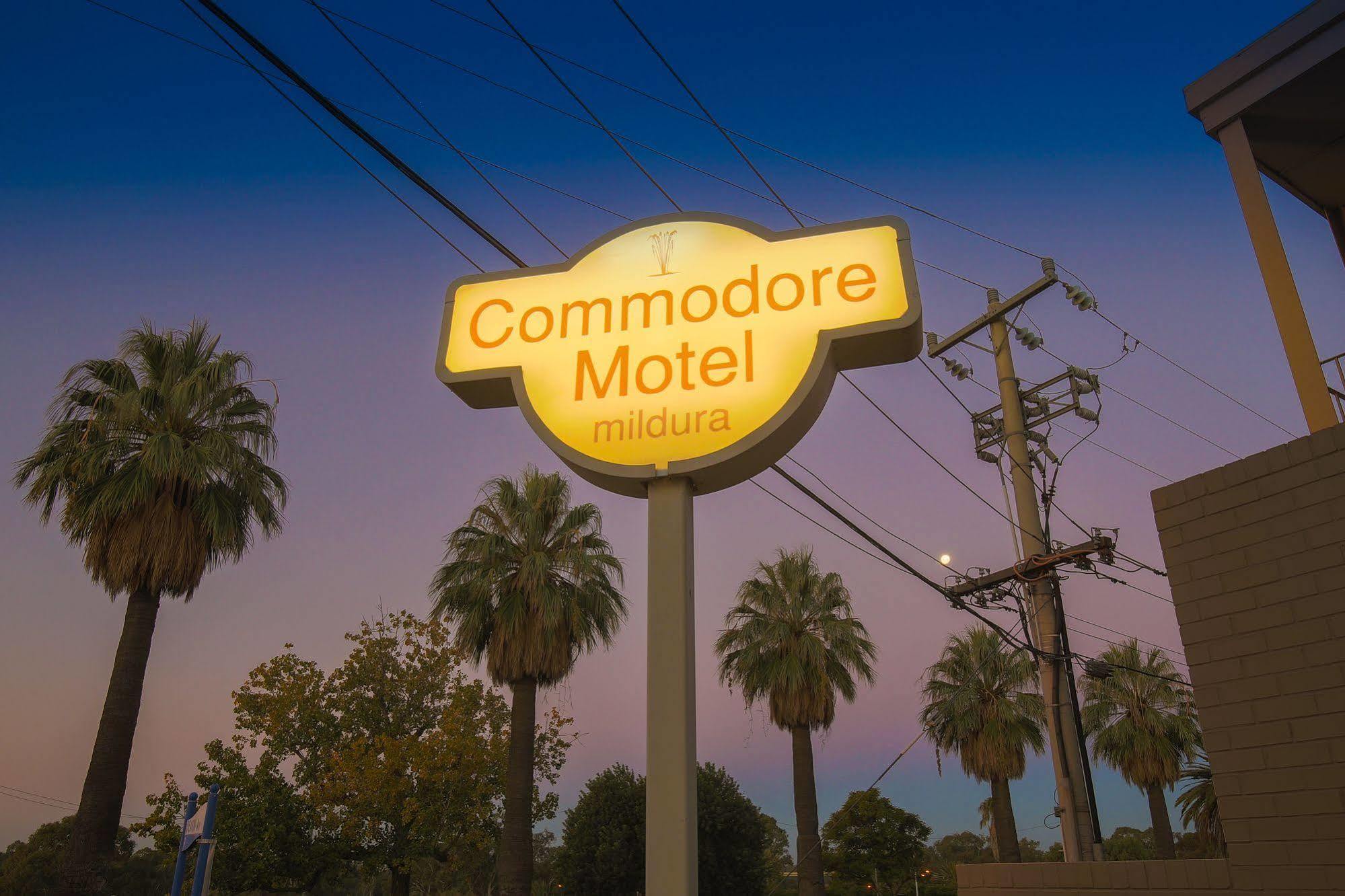 Commodore Mildura Motel Buitenkant foto